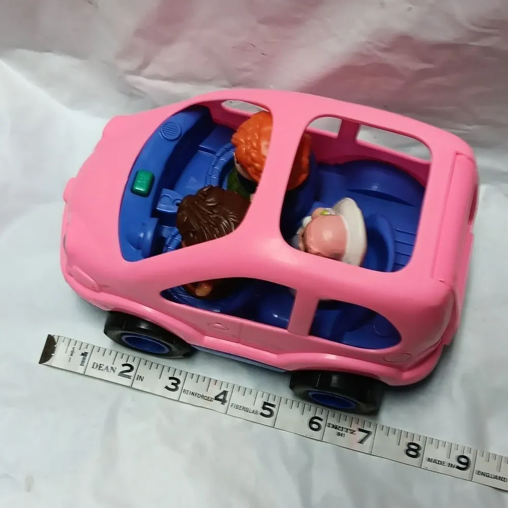 Fisher Price-Little People Pink and Blue Toy Car with Figures